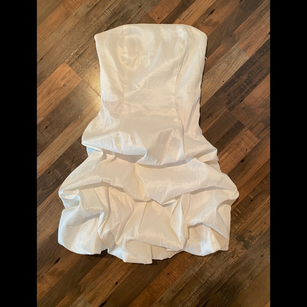 Super comfortable white cocktail dress